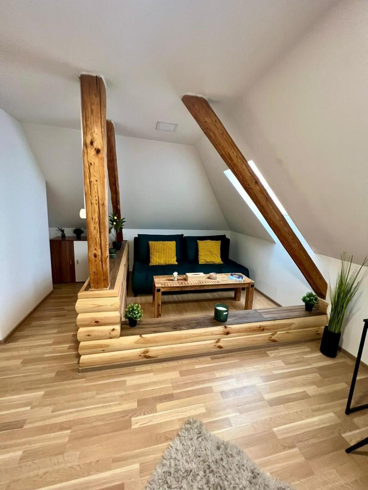 U Lupka - Ostrava Apartman Kültér fotó